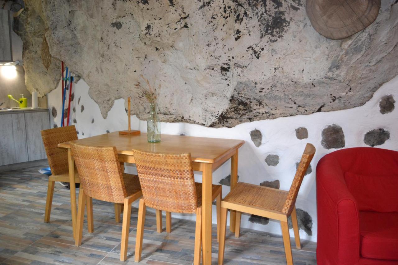 Casa Cueva El Pedregal Tejeda Villa Екстериор снимка